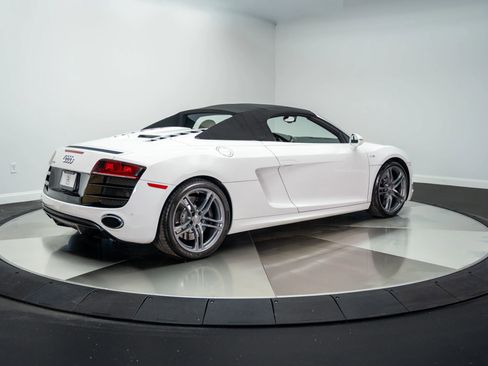 Used 2011 Audi R8 V10 image 4