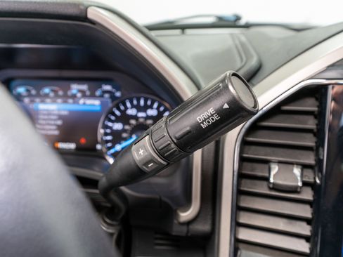 Used 2022 Ford F350 Lariat w/ Lariat Ultimate Package image 33