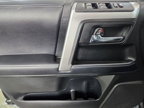 Used 2019 Toyota 4Runner SR5 Premium AWD/4WD image 23