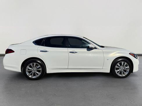 Used 2015 INFINITI Q70 3.7 w/ Deluxe Touring Package image 6