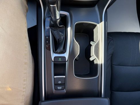 Used 2018 Honda Accord EX-L image 27