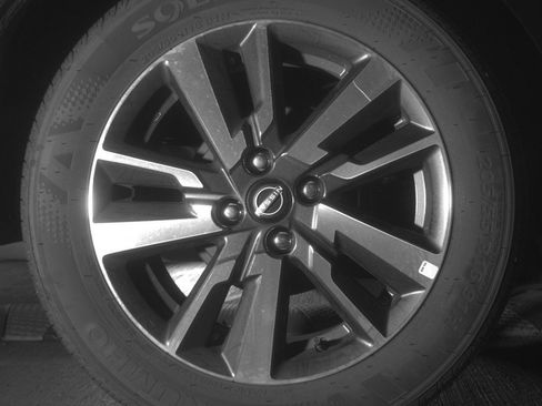 Used 2025 Nissan Versa SV FWD image 15