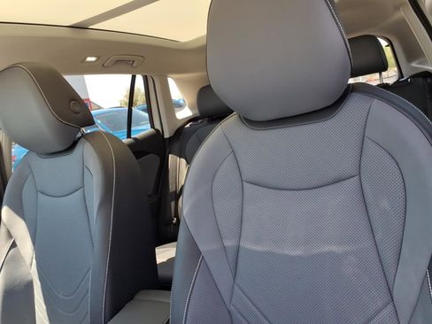New 2026 Volkswagen Tiguan SE FWD image 14