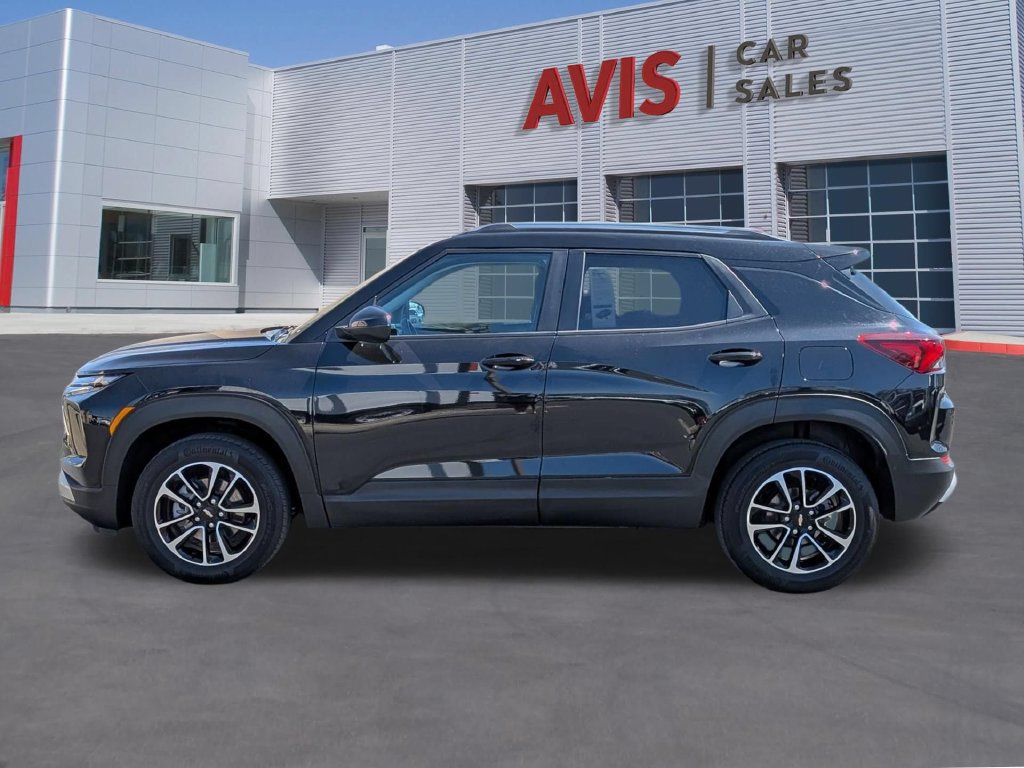 Used 2025 Chevrolet TrailBlazer LT AWD/4WD image 10