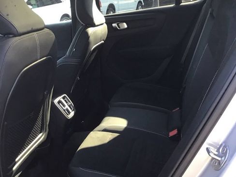 Used 2023 Volvo C40 P8 Recharge Plus w/ Climate Package AWD/4WD image 5