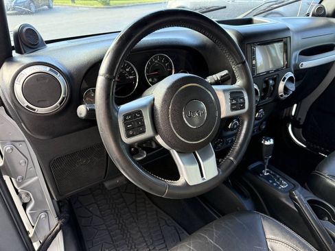 Used 2013 Jeep Wrangler Unlimited Sport AWD/4WD image 7
