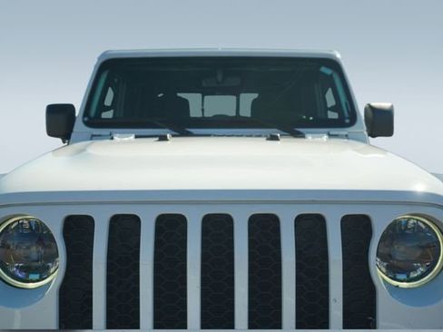 Used 2023 Jeep Gladiator Sport image 38