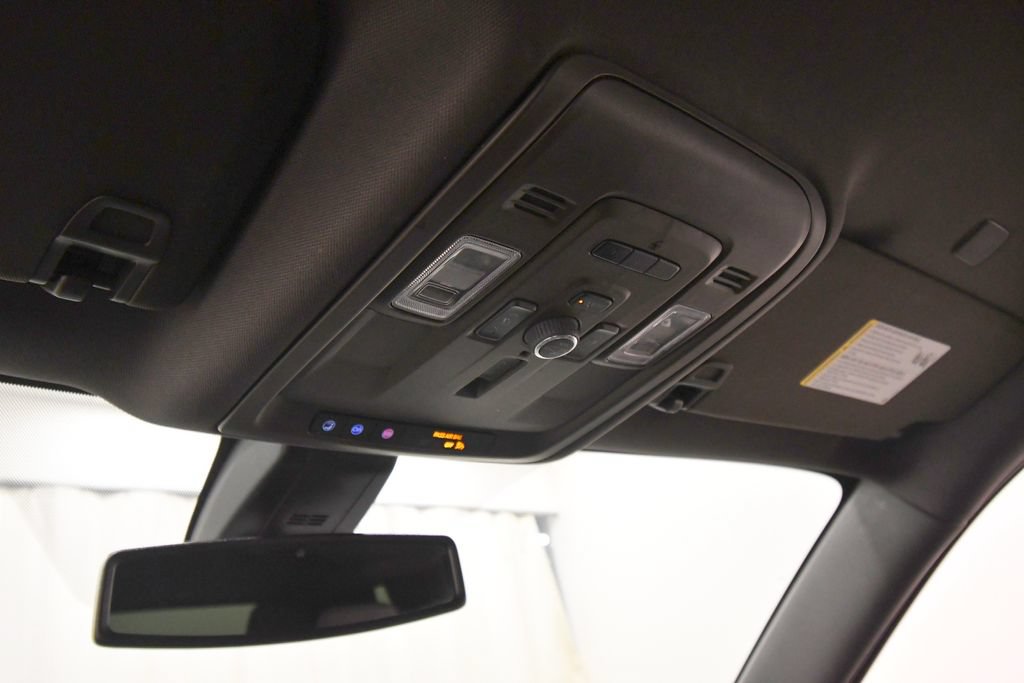 Used 2022 GMC Yukon Denali AWD/4WD image 27
