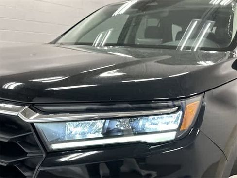 Certified 2025 Honda Pilot EX-L image 31