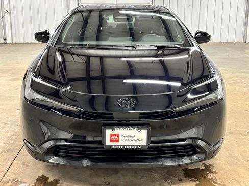 Certified 2025 Toyota Prius FWD image 2