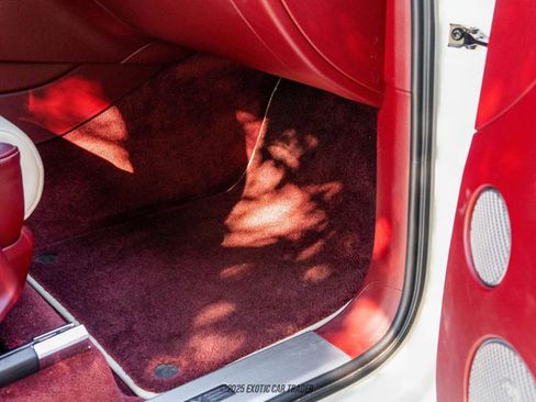 Used 2019 Bentley Bentayga image 56