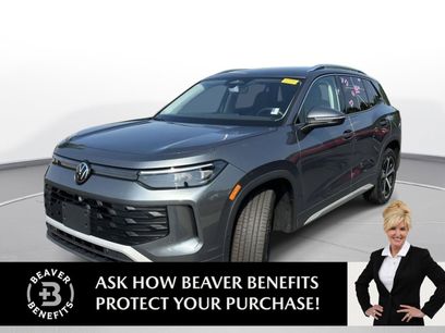 Used 2025 Volkswagen Tiguan SE