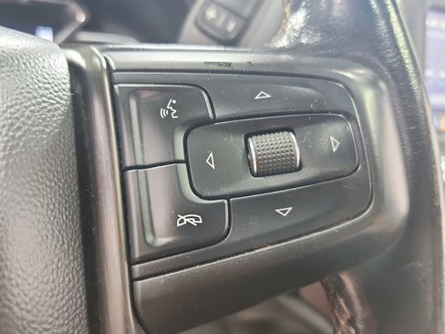 Used 2022 GMC Sierra 2500 AT4 w/ AT4 Premium Plus Package AWD/4WD image 27