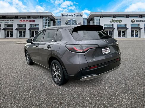 Used 2023 Honda HR-V EX-L image 6