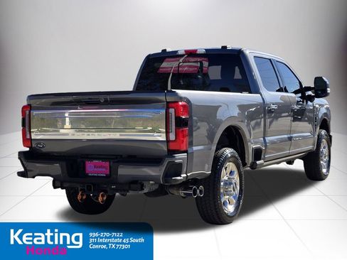 Used 2024 Ford F250 Platinum w/ FX4 Off-Road Package image 5