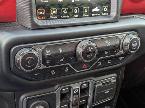 Used 2020 Jeep Gladiator Rubicon image 28