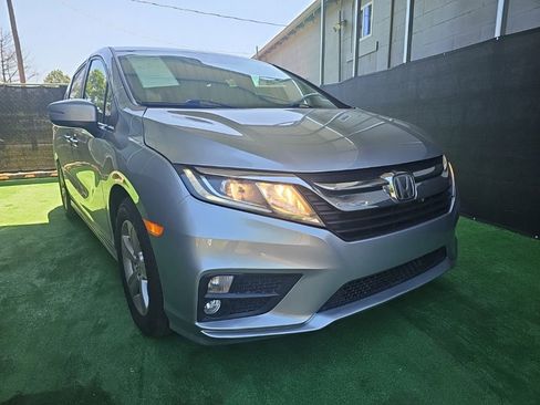 Used 2018 Honda Odyssey EX-L image 3