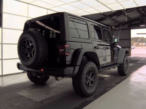 Used 2023 Jeep Wrangler Unlimited Rubicon 4xe AWD/4WD image 9