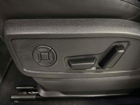 Used 2025 Audi Q5 Premium Plus w/ Premium Plus image 16