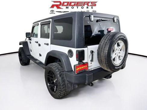 Used 2014 Jeep Wrangler Unlimited Sport AWD/4WD image 6