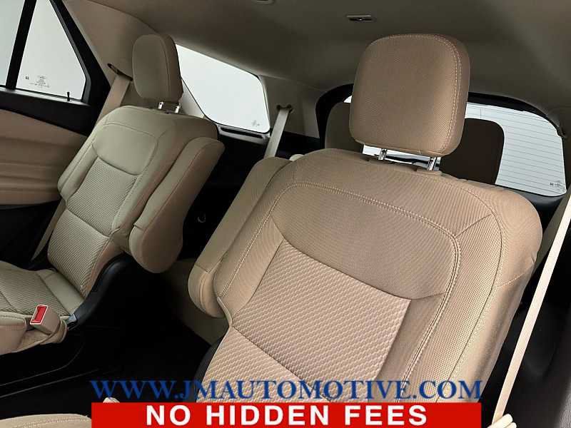Used 2023 Ford Explorer XLT AWD/4WD image 15