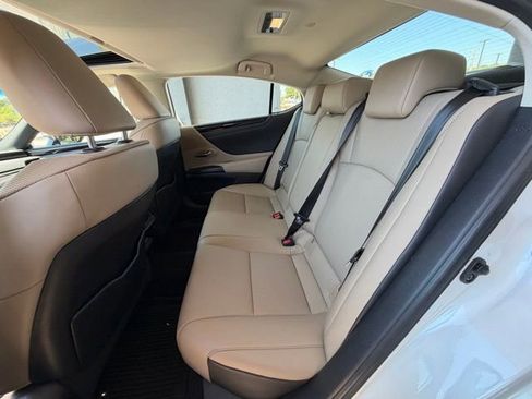 Used 2020 Lexus ES 350 w/ Premium Package image 17