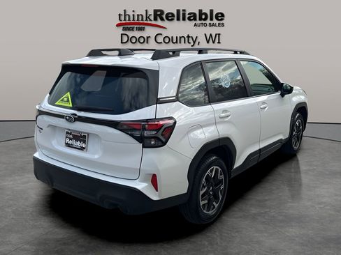Used 2025 Subaru Forester Premium AWD/4WD image 5
