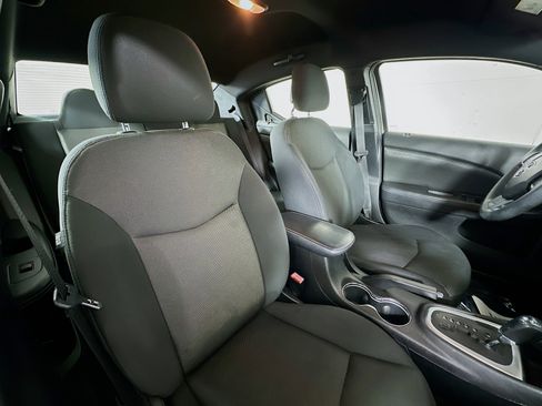 Used 2011 Dodge Avenger Express image 24