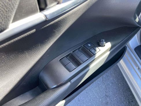 Used 2022 Toyota Camry SE image 28