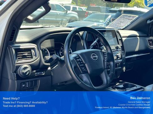 Used 2024 Nissan Titan SV w/ SV Convenience Package RWD image 5