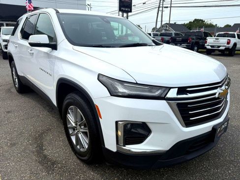Used 2023 Chevrolet Traverse LT image 33