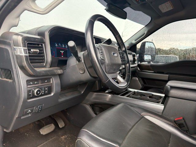 Used 2024 Ford F250 Lariat w/ Lariat Ultimate Package AWD/4WD image 9