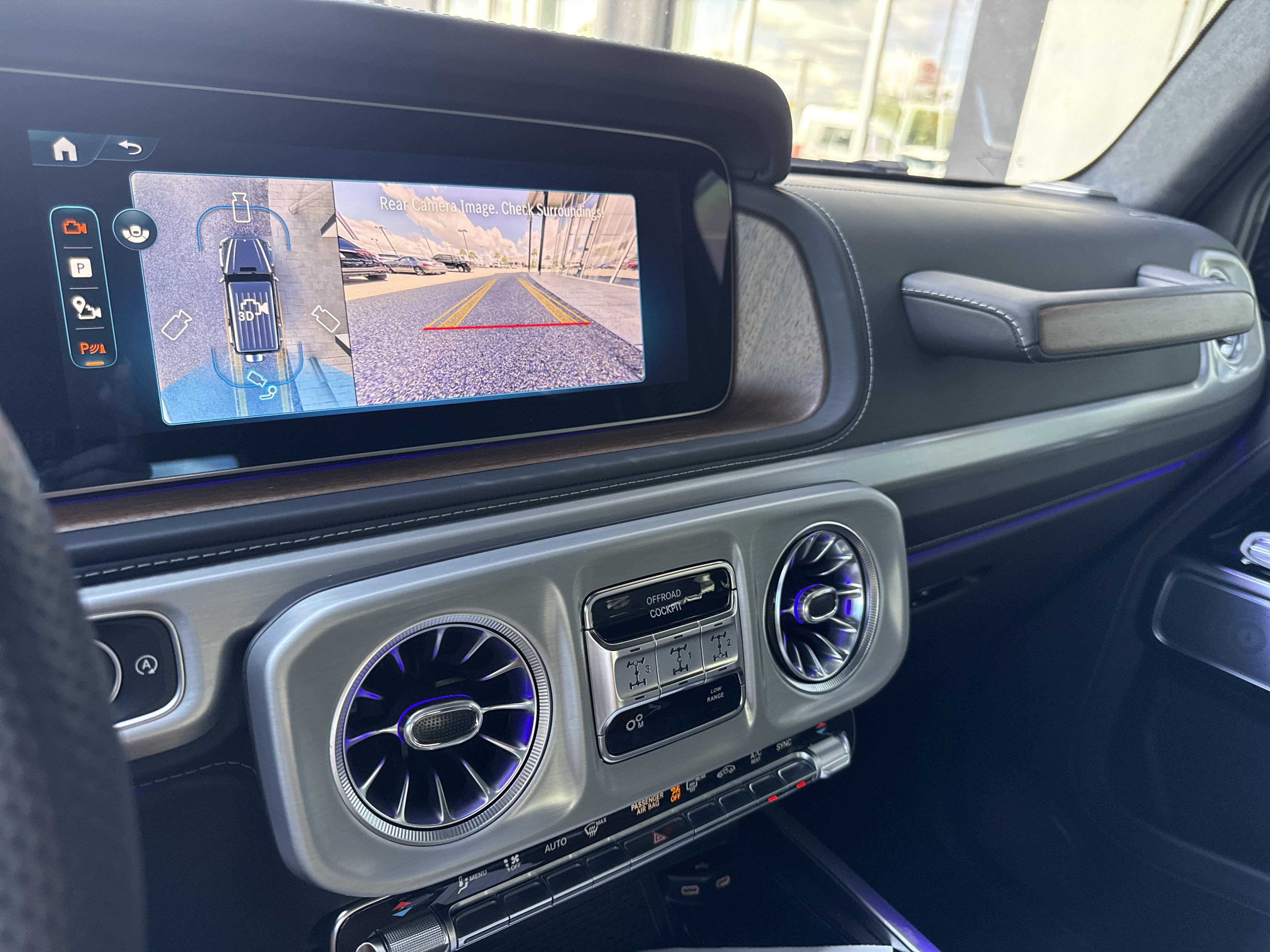 Used 2025 Mercedes-Benz G 63 AMG 4MATIC image 13