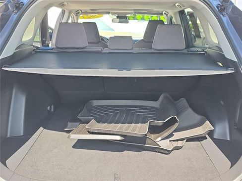 Used 2023 Toyota RAV4 XLE w/ Convenience Package FWD image 30