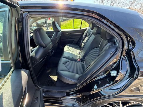 Used 2021 Toyota Camry SE w/ Audio Upgrade Package image 19