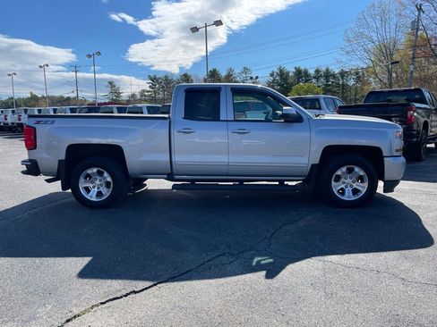 Used 2018 Chevrolet Silverado 1500 LT w/ All Star Edition AWD/4WD image 10