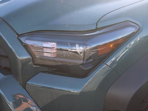 New 2026 Toyota 4Runner TRD Off-Road Premium AWD/4WD image 5