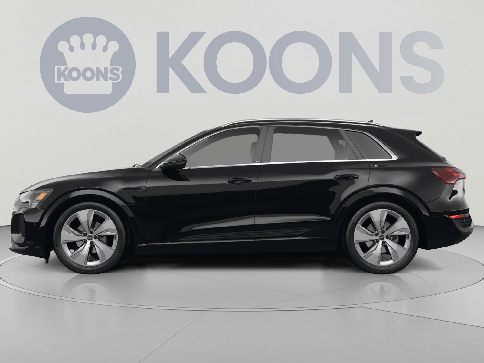 Used 2024 Audi Q8 e-tron Premium Plus w/ Premium Plus Package AWD/4WD image 2