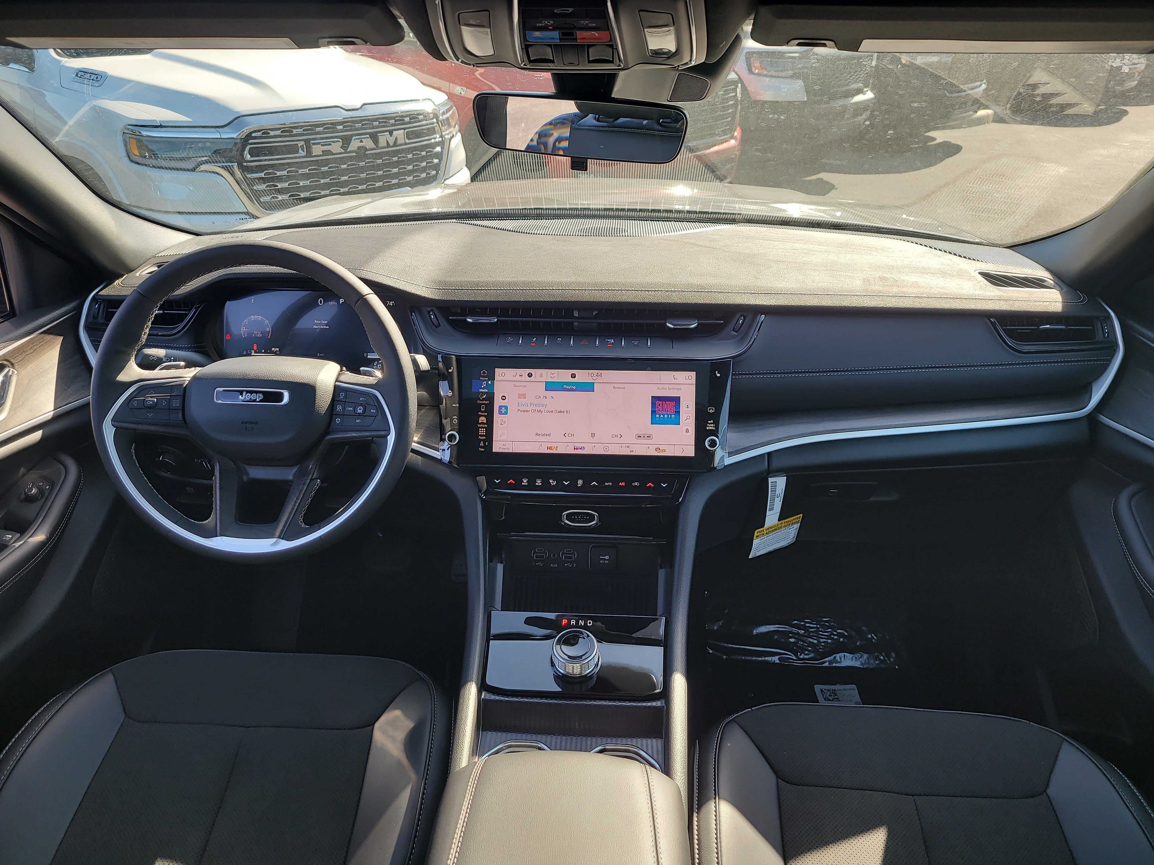 New 2027 Jeep Grand Cherokee Altitude RWD image 11
