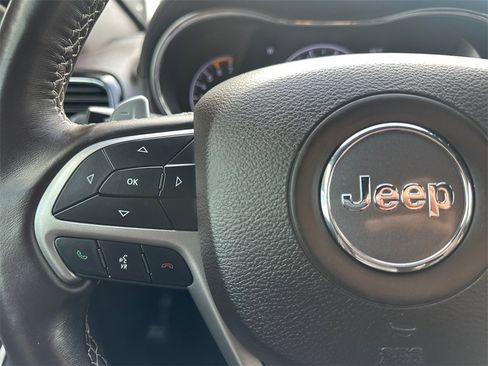 Used 2019 Jeep Grand Cherokee Overland image 30