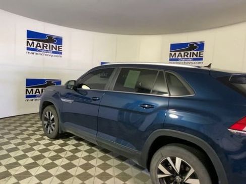 Used 2022 Volkswagen Atlas Cross Sport SE image 8