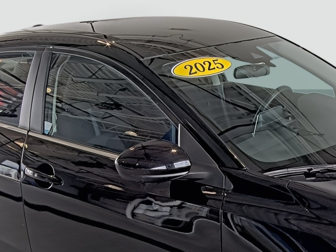 Used 2025 Nissan Sentra SV FWD image 17