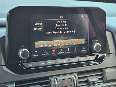 Used 2025 Nissan Pathfinder S AWD/4WD image 17