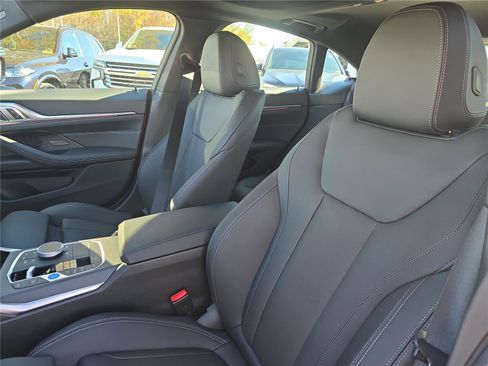 Used 2025 BMW i4 eDrive40 w/ Driving Assistance Package image 15