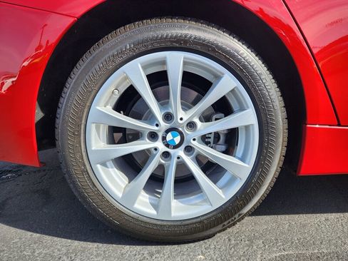 Used 2018 BMW 320i Sedan w/ Convenience Package image 16