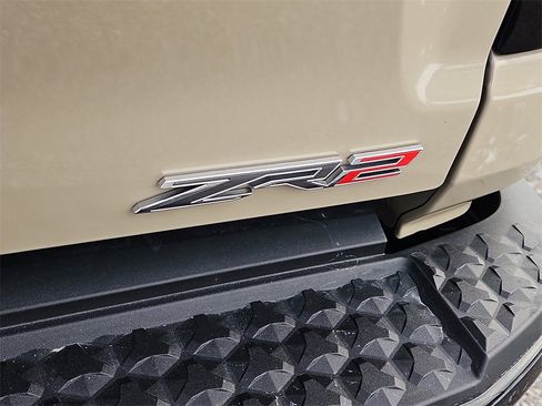 Certified 2024 Chevrolet Colorado ZR2 image 12