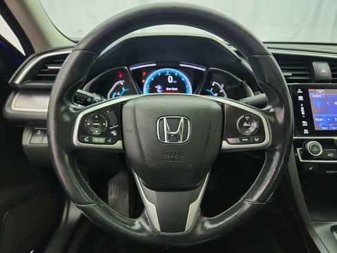 Used 2018 Honda Civic Touring image 13