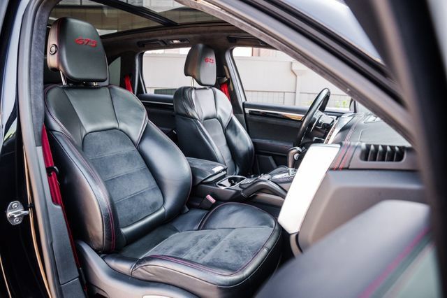Used 2014 Porsche Cayenne GTS AWD/4WD image 77
