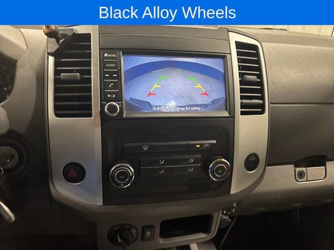 Used 2019 Nissan Frontier SV image 8