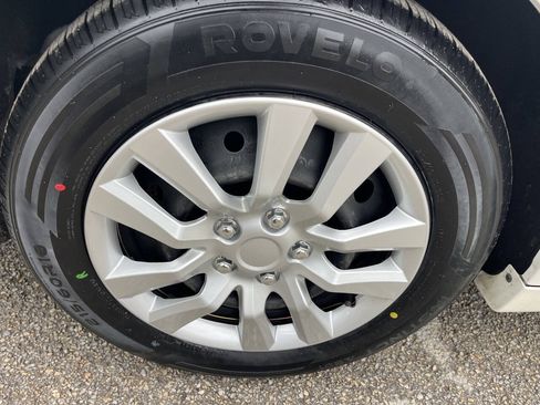 Used 2012 Nissan Altima 2.5 S FWD image 19
